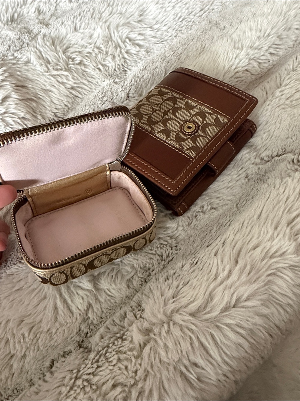 Coach Brown Signature Canvas Wallet & Zip Pouch box - Picture 5 of 5